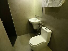 Hotel Ava Gil Puyat