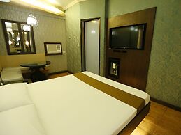 Hotel Ava Gil Puyat