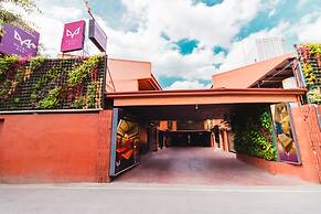 Hotel Ava Gil Puyat