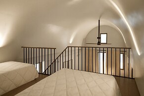 Tholaria Boutique Hotel