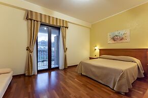 Domus Hotel