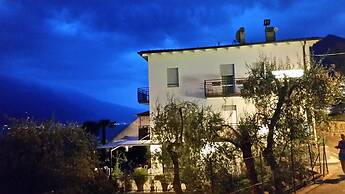 Hotel Augusta Garni