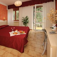Hotel Augusta Garni