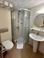 Yavuz Otel