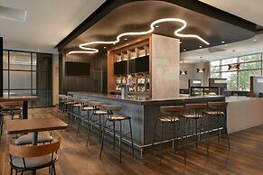 Courtyard by Marriott Calgary Airport