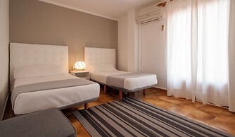 Apartamentos Alamos
