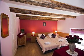 Unikat Guest Rooms