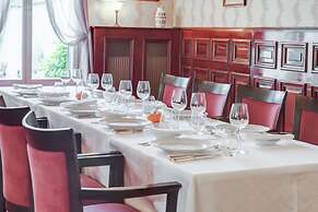 Hotel Chantilly Le Relais D'aumale