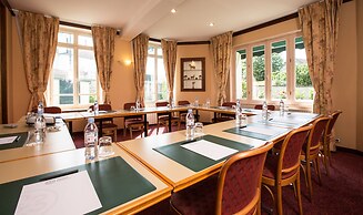 Hotel Chantilly Le Relais D'aumale