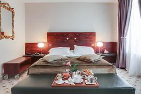 Hotel Chantilly Le Relais D'aumale