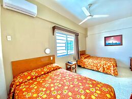 Hotel Delfines