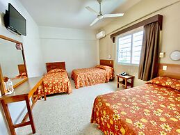 Hotel Delfines
