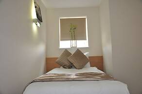 Queens Hotel