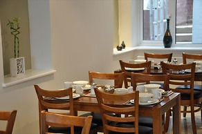 Queens Hotel