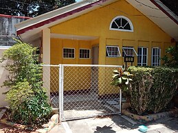 D' Lucky Garden Inn