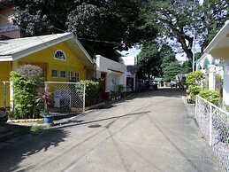 D' Lucky Garden Inn