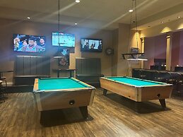 Camrose Resort & Casino