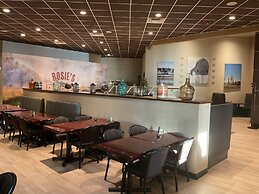 Camrose Resort & Casino