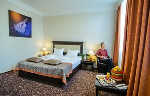 ALFAVITO Kyiv Hotel
