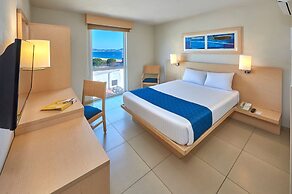 City Express by Marriott Manzanillo
