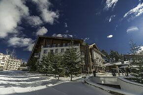 Euphoria Club Hotel & Resort