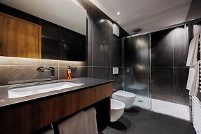 Hotel Vioz - Family Hotel & Apartments