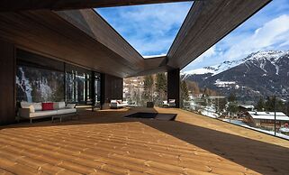 Hotel Vioz - Family Hotel & Apartments