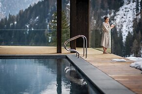 Hotel Vioz - Family Hotel & Apartments