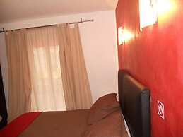 Hotel Pacific