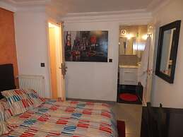 Hotel Pacific
