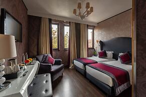 Carnival Palace Hotel
