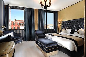 Carnival Palace Hotel