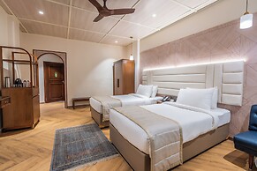 Grand Hotel