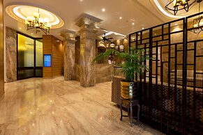 Grand Hotel