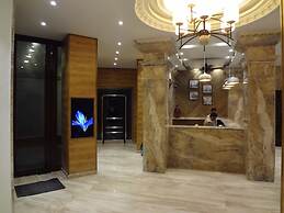 Grand Hotel