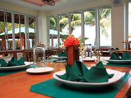 BADLADZ Beach and Dive Resort