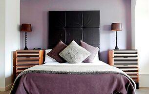 Stirling Court Hotel