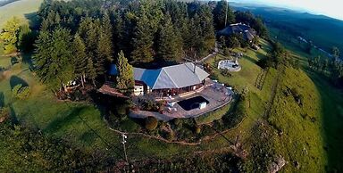 Amazian Mountain River Lodge