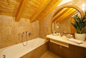 Hotel Tyrol