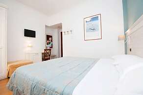 Hotel La Camogliese