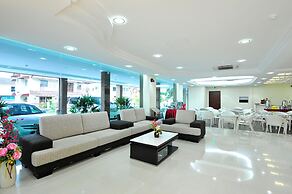 Hallmark View Hotel