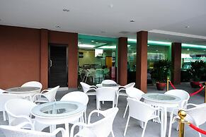Hallmark View Hotel