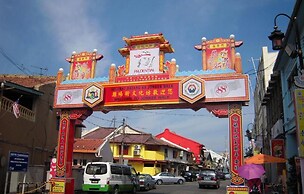 Hallmark View Hotel