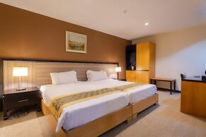 Hallmark View Hotel
