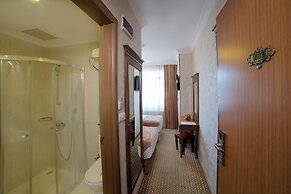 Grand Unal Hotel