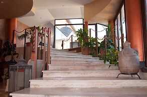 Ares Hotel