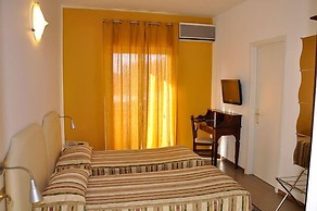 Ares Hotel