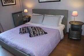Duca's Guest House