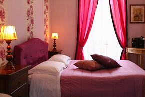 Duca's Guest House