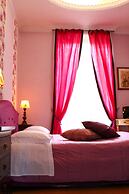 Duca's Guest House